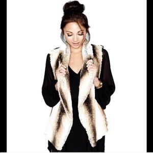 Show me your Mumu fausta vest